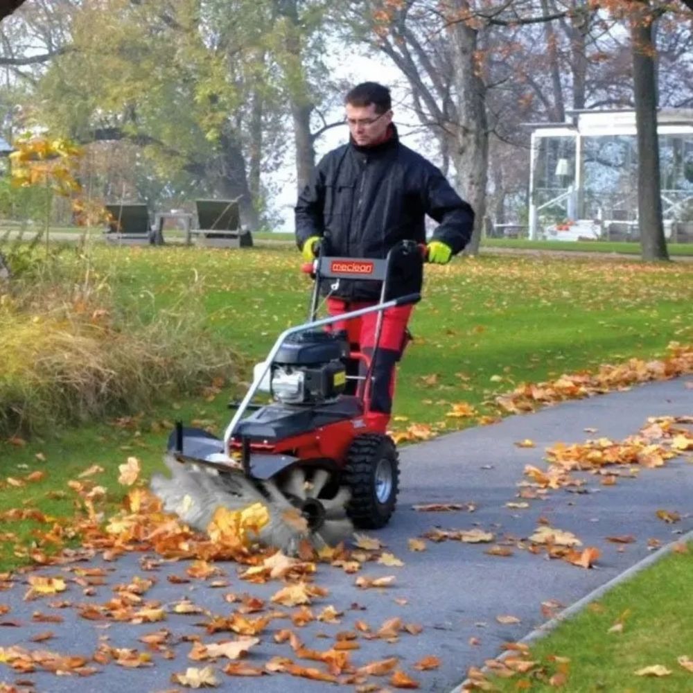 Udendørs fejemaskiner